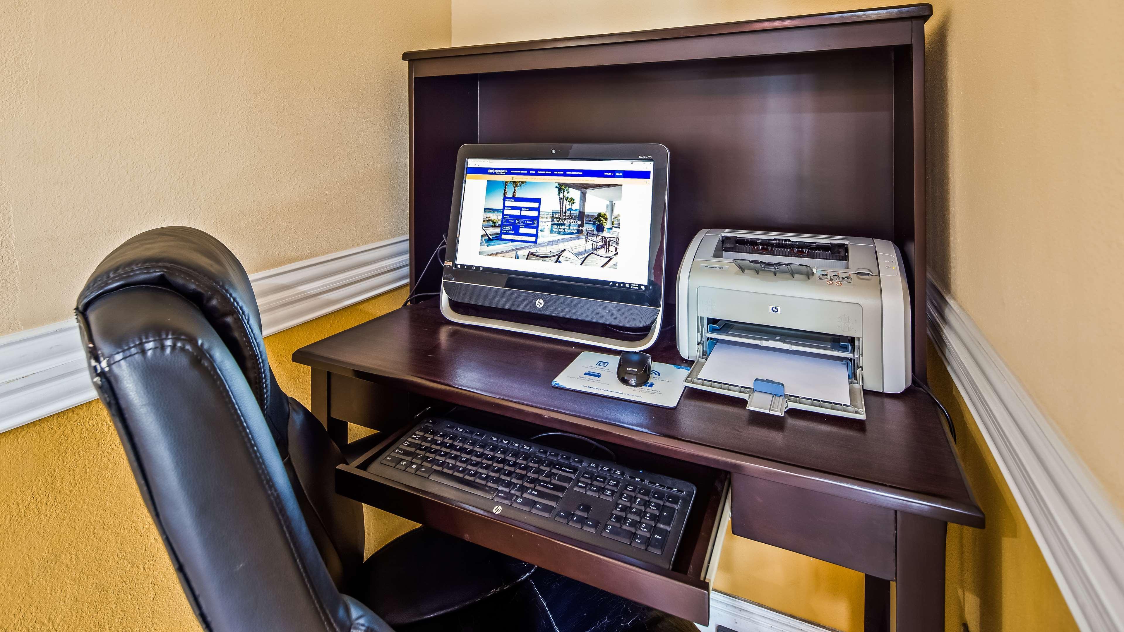 Western And Conference Center 3* Kingston