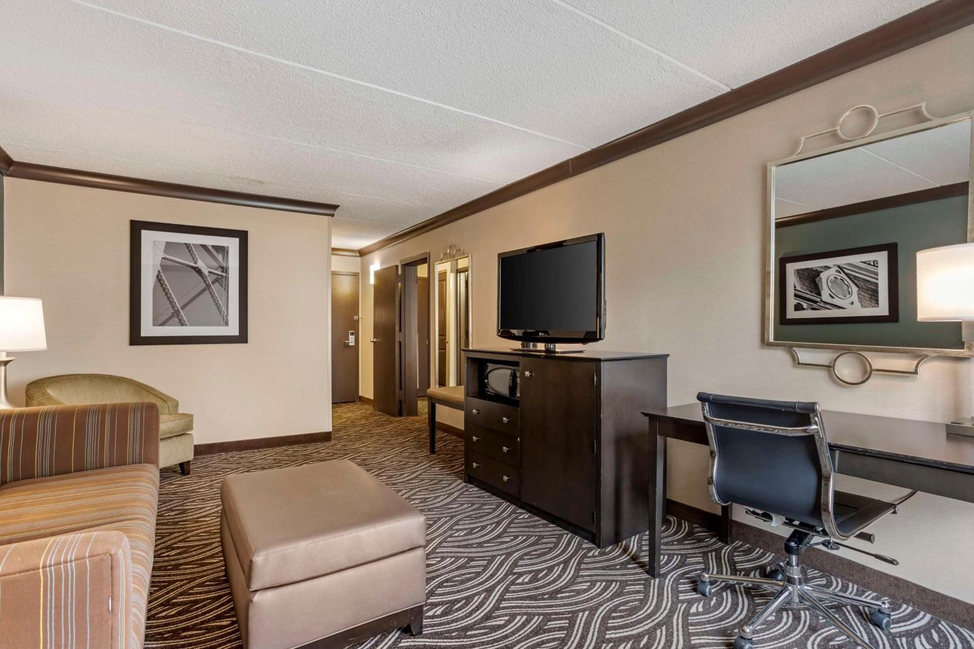 Hotel Western And Conference Center 3*