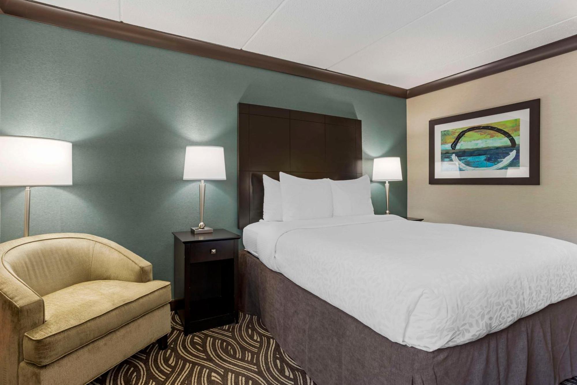 Western And Conference Center Hotel Kingston