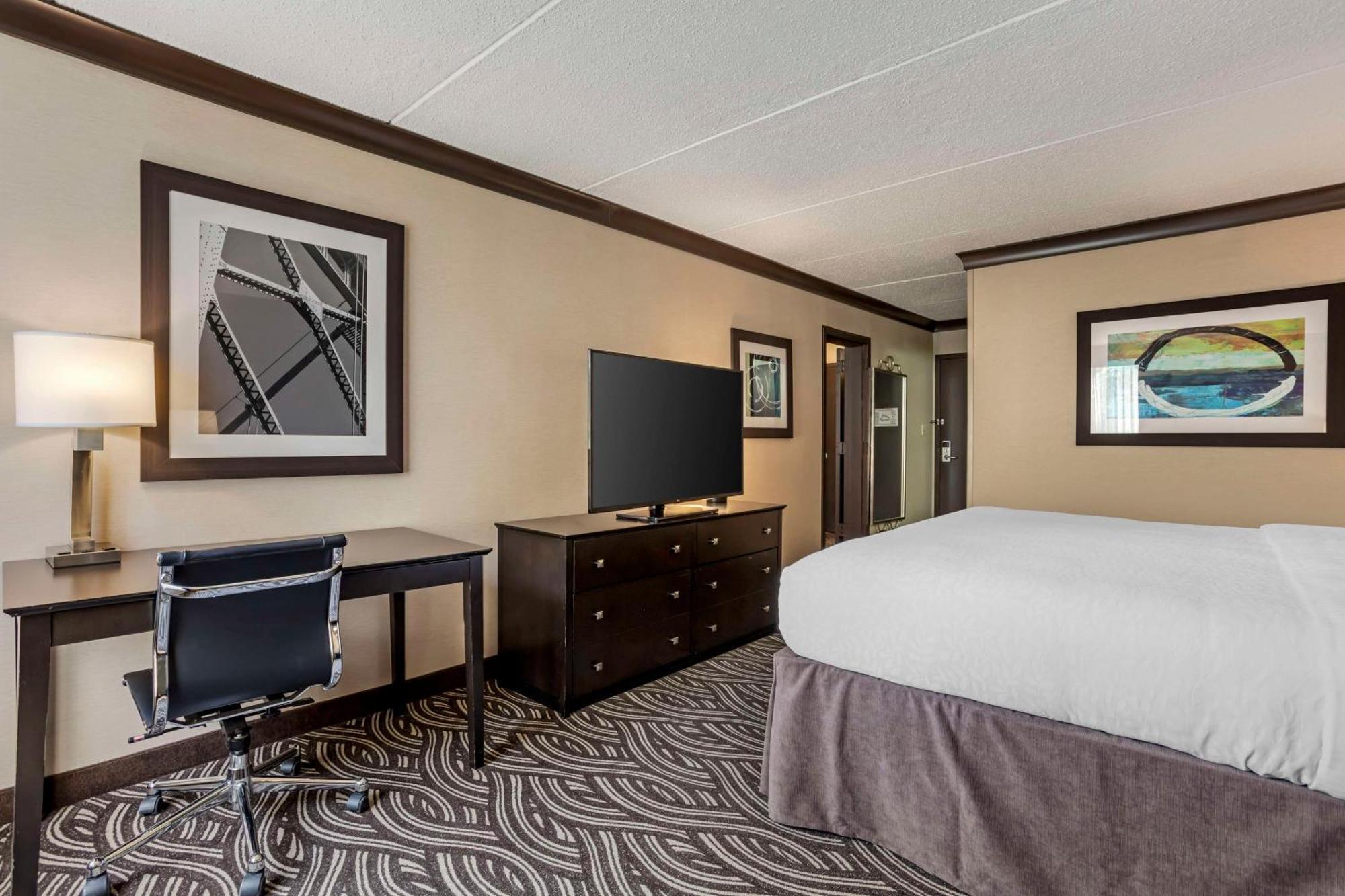Western And Conference Center 3*