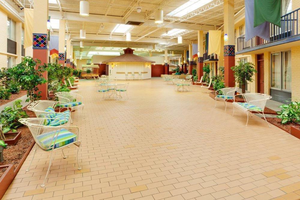 Western And Conference Center Hotel Kingston